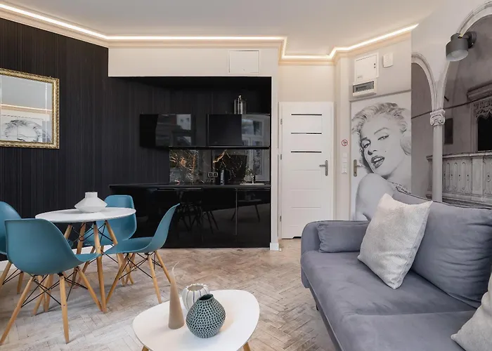 Marylin Studio - Czysta 5 Street